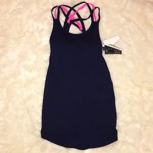 work out shirt with built in bra size small